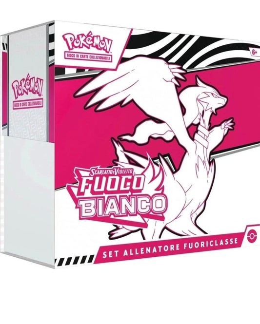 Pokemon TCG Fuoco Bianco Set
Allenatore Fuoriclasse ETB ITA Sealed